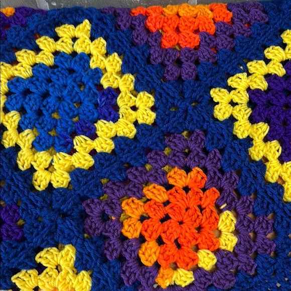 Granny Square Lap Blanket Colorful Crochet Quilt Handmade - Picture 4 of 6